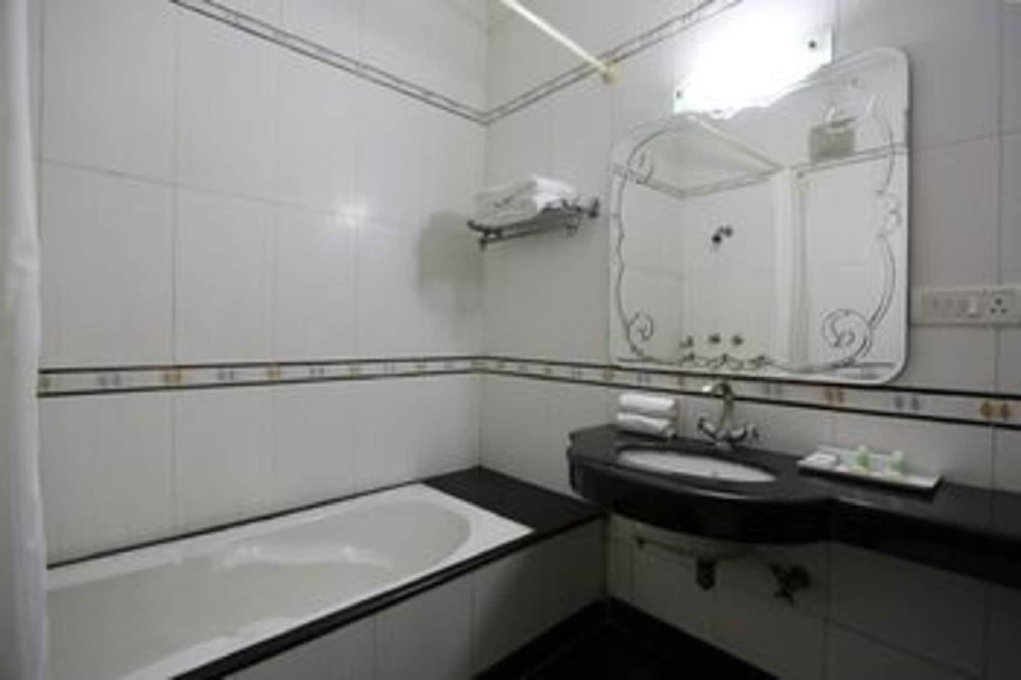 Airport Hotel New Delhi Exteriör bild