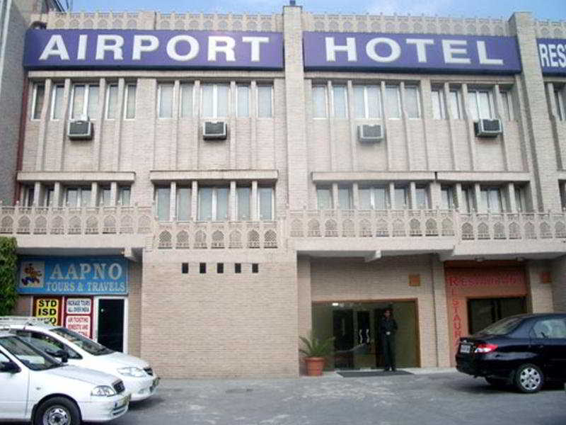 Airport Hotel New Delhi Exteriör bild