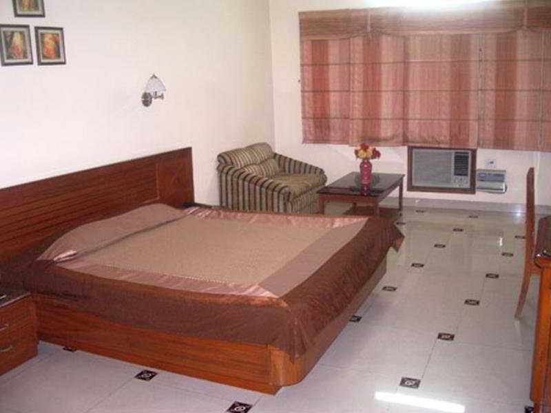 Airport Hotel New Delhi Exteriör bild