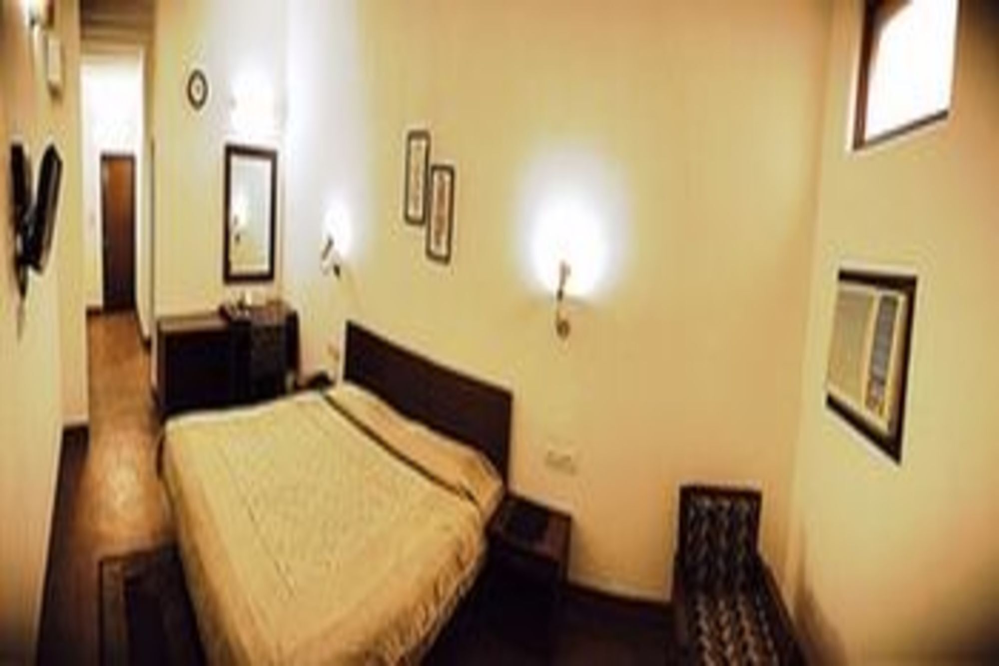 Airport Hotel New Delhi Exteriör bild